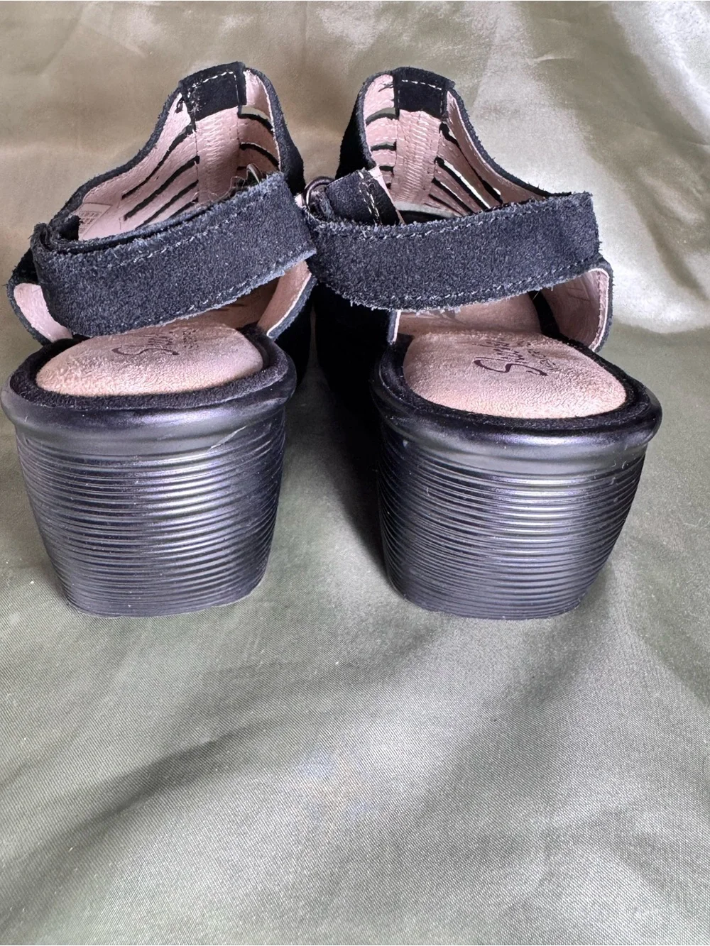 Skechers Parallel Trapezoid Suede Wedge Sandals Black Size 6 Women’s